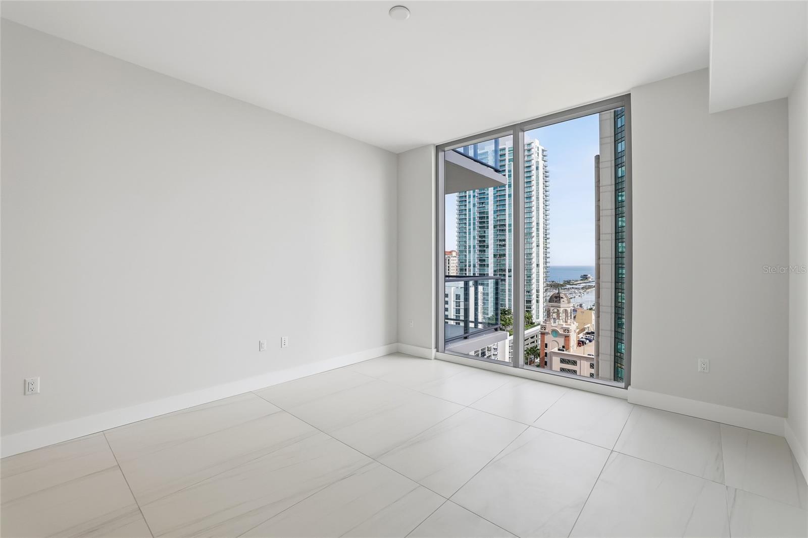 275 1ST Ave S #1804 ST PETERSBURG, FL 33701