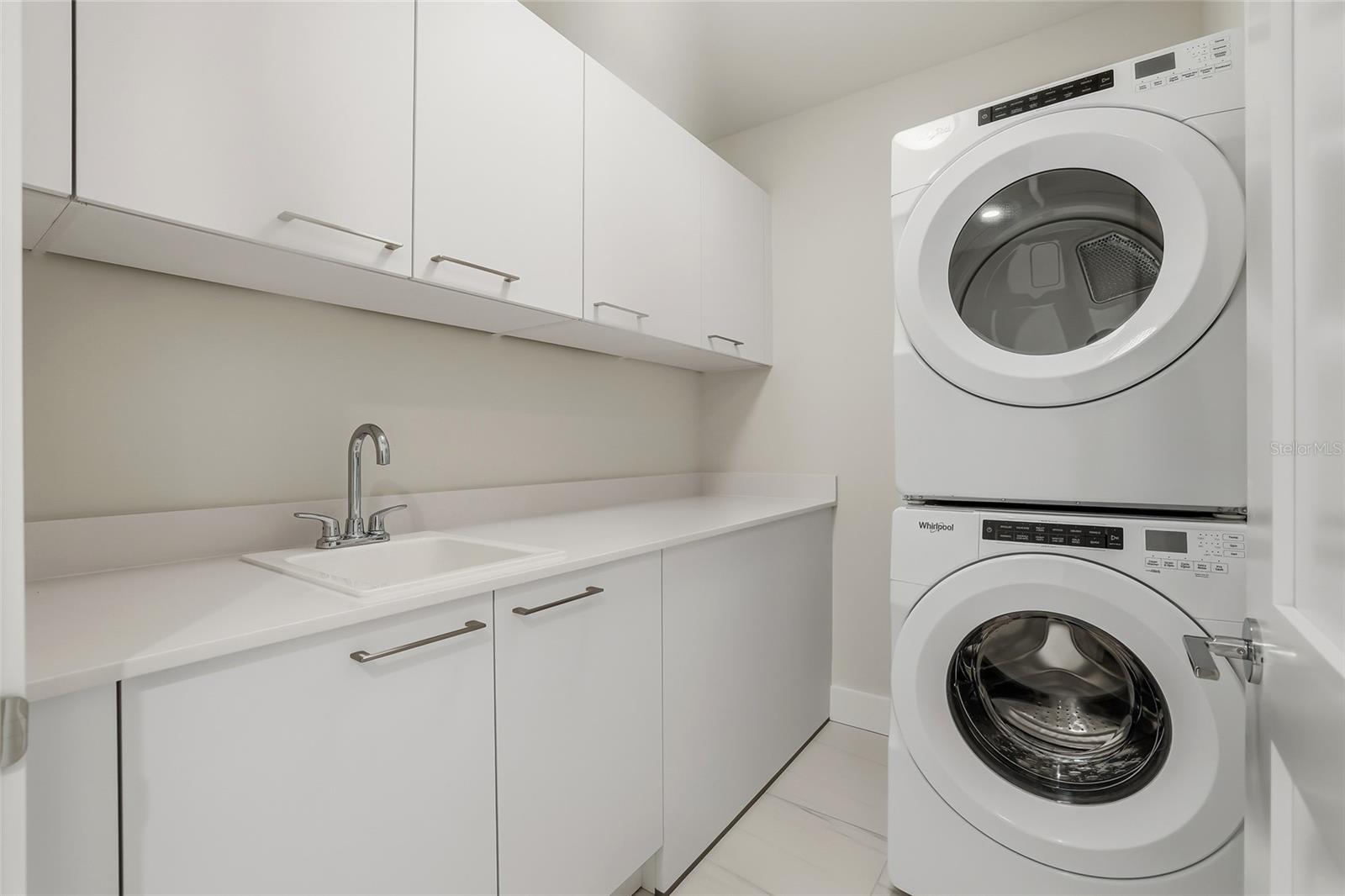 275 1ST Ave S #1804 ST PETERSBURG, FL 33701