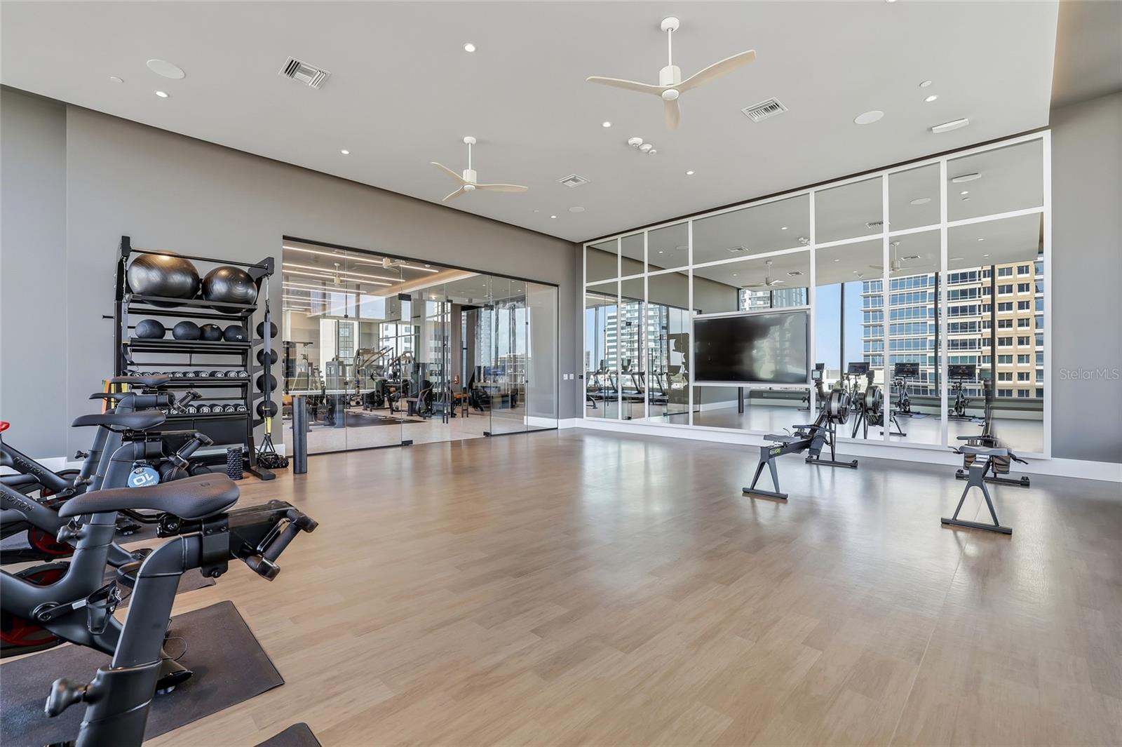 275 1ST Ave S #1804 ST PETERSBURG, FL 33701