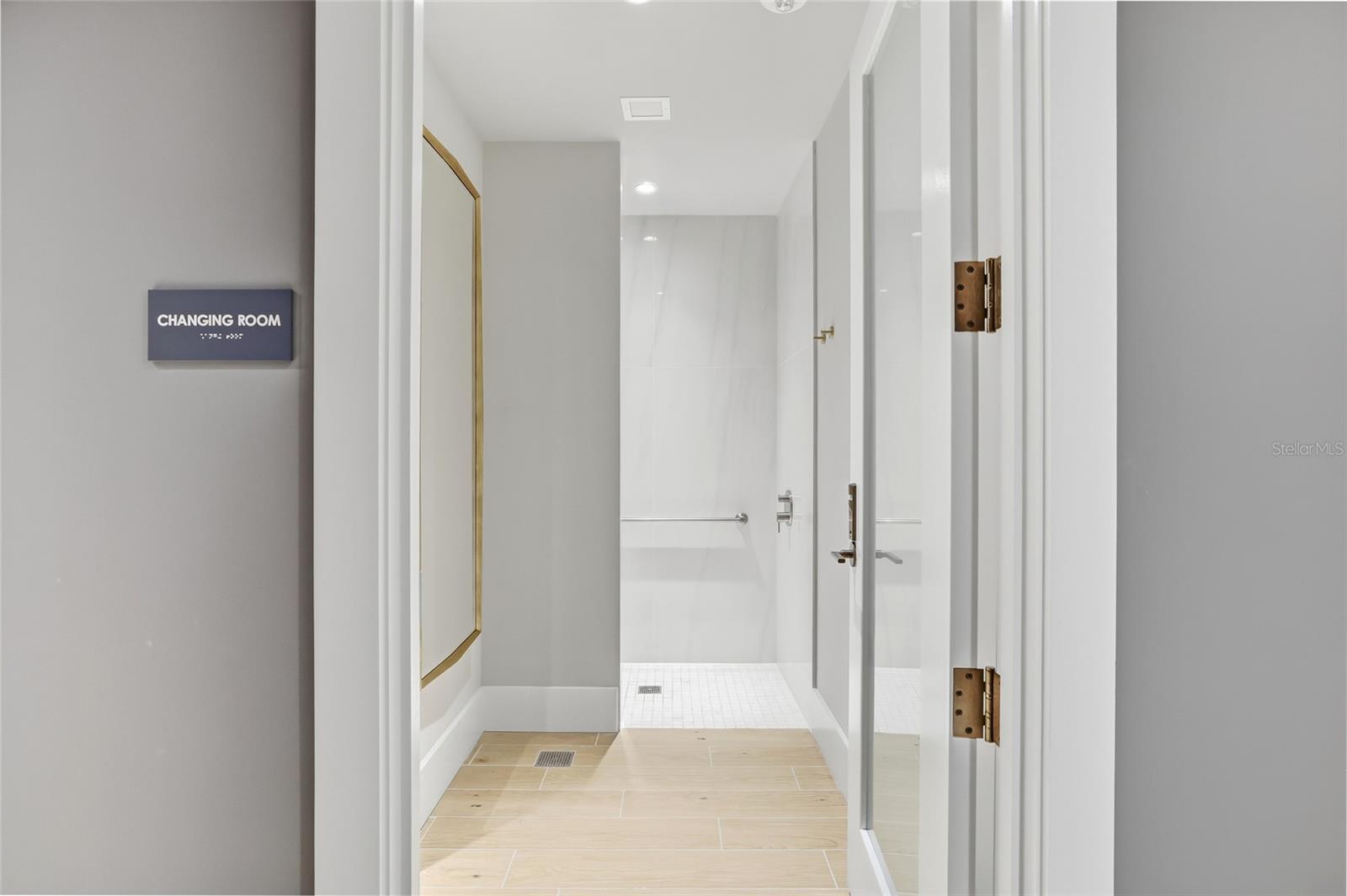 275 1ST Ave S #1804 ST PETERSBURG, FL 33701