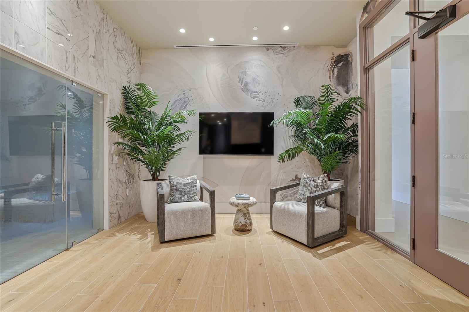 275 1ST Ave S #1804 ST PETERSBURG, FL 33701