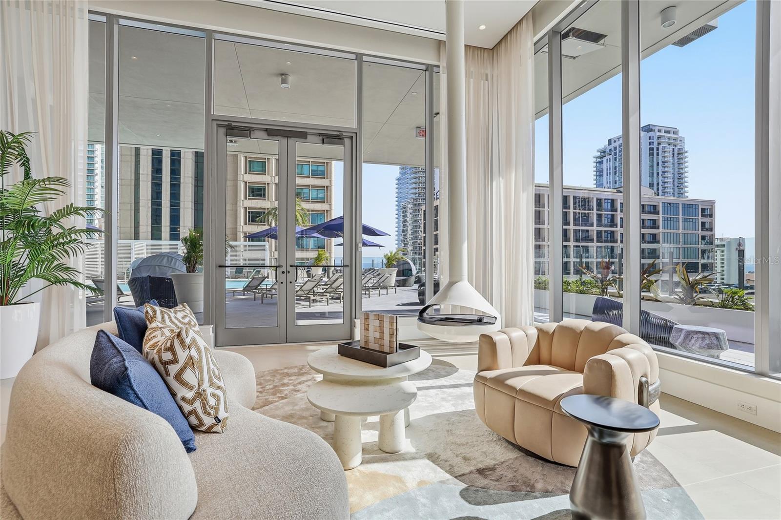 275 1ST Ave S #1804 ST PETERSBURG, FL 33701