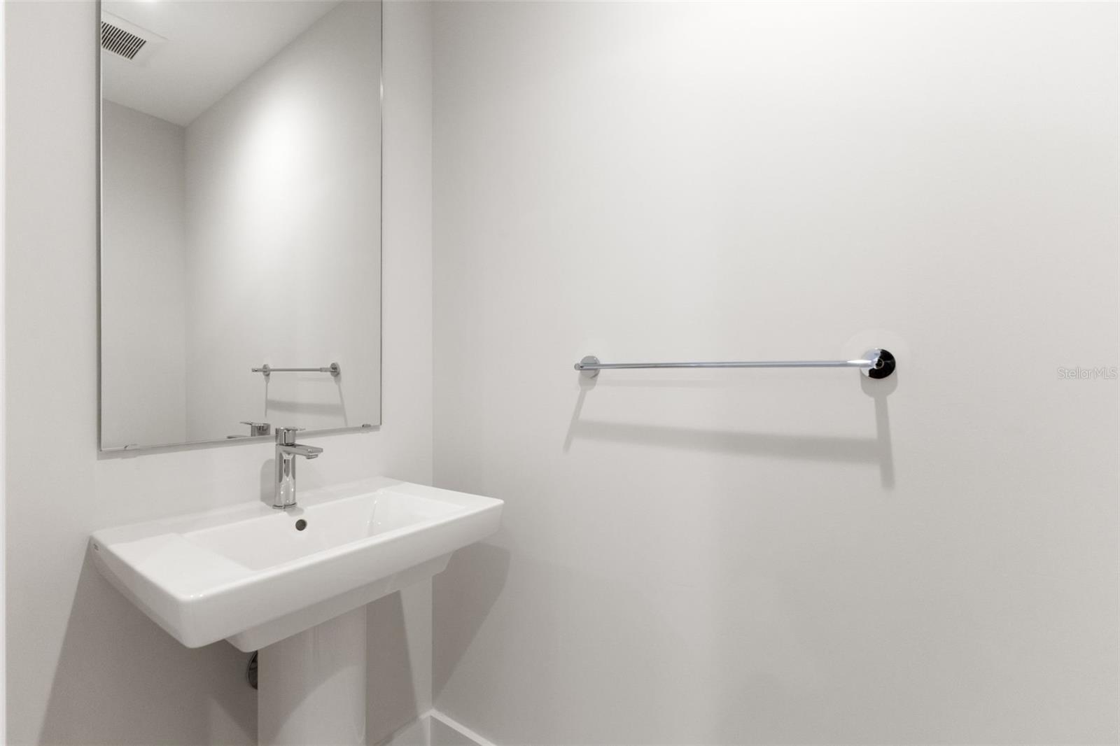 275 1ST Ave #1407 ST PETERSBURG, FL 33701