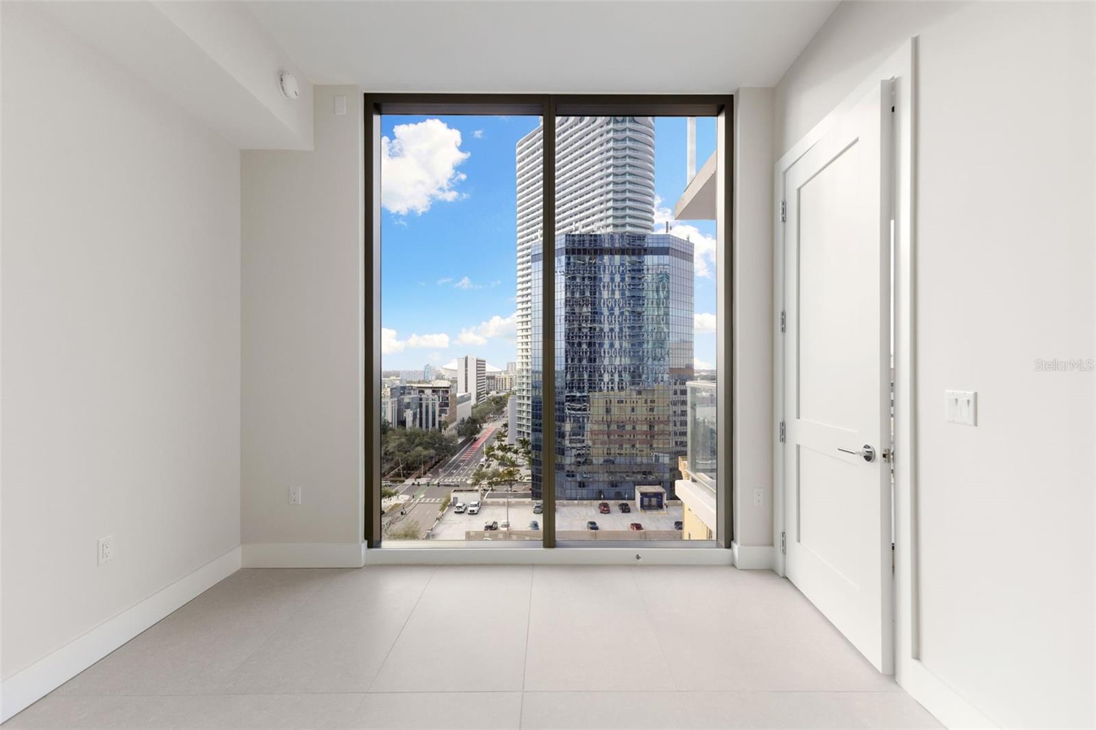 275 1ST Ave #1407 ST PETERSBURG, FL 33701