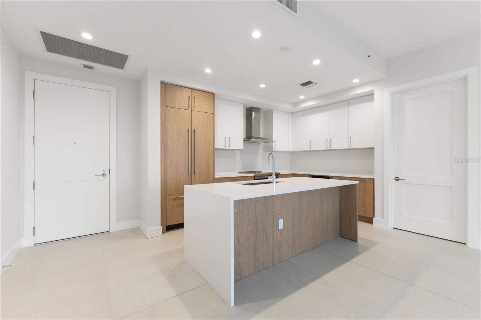 275 1ST Ave #1407 ST PETERSBURG, FL 33701