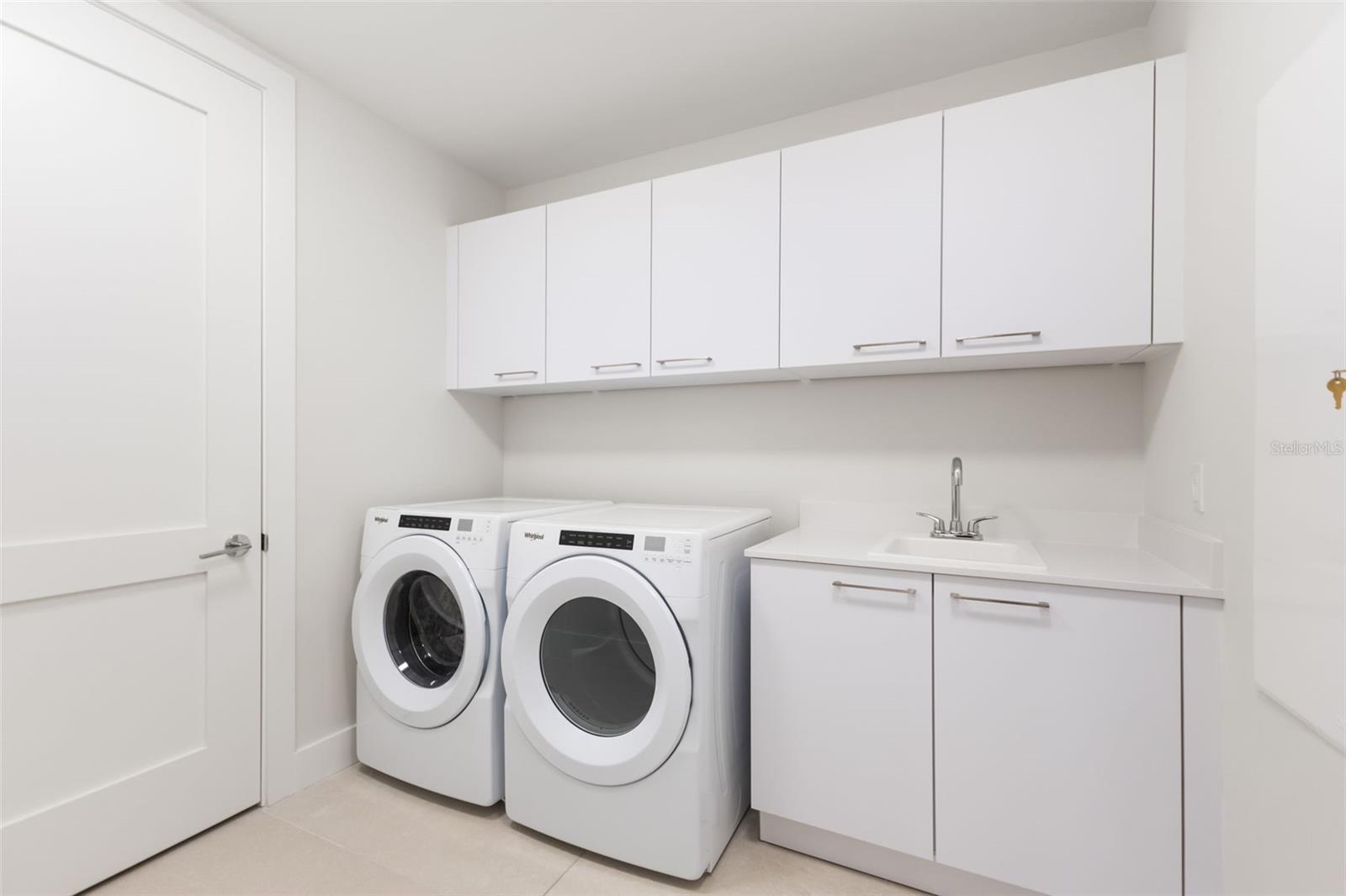 275 1ST Ave #1407 ST PETERSBURG, FL 33701