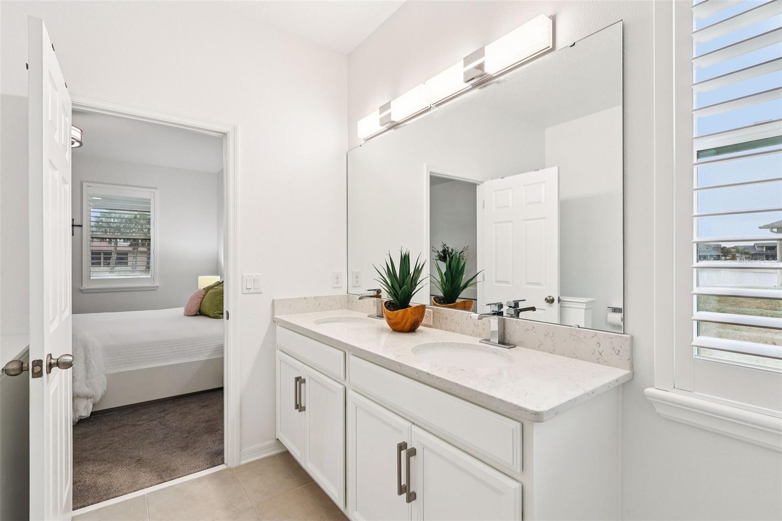 2700 CREEKMORE Ct KISSIMMEE, FL 34746