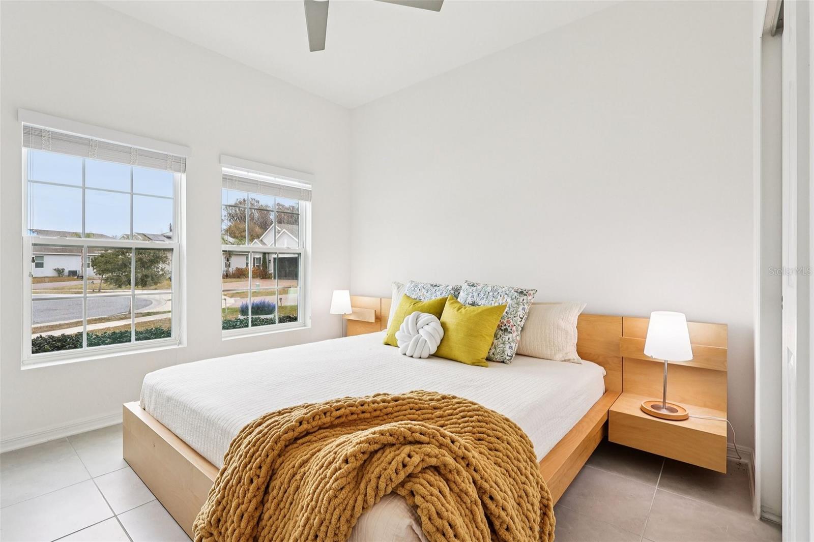 2700 CREEKMORE Ct KISSIMMEE, FL 34746