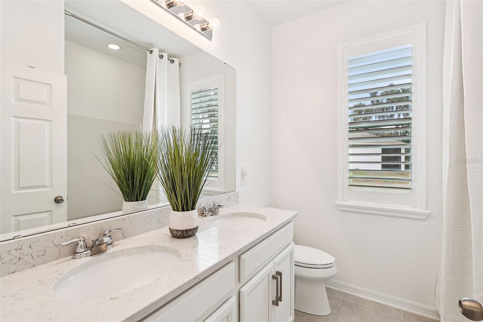 2700 CREEKMORE Ct KISSIMMEE, FL 34746