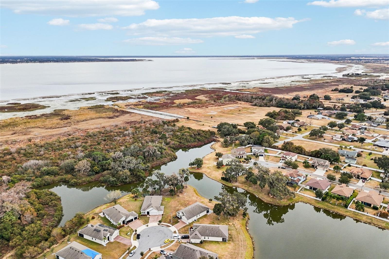 2700 CREEKMORE Ct KISSIMMEE, FL 34746