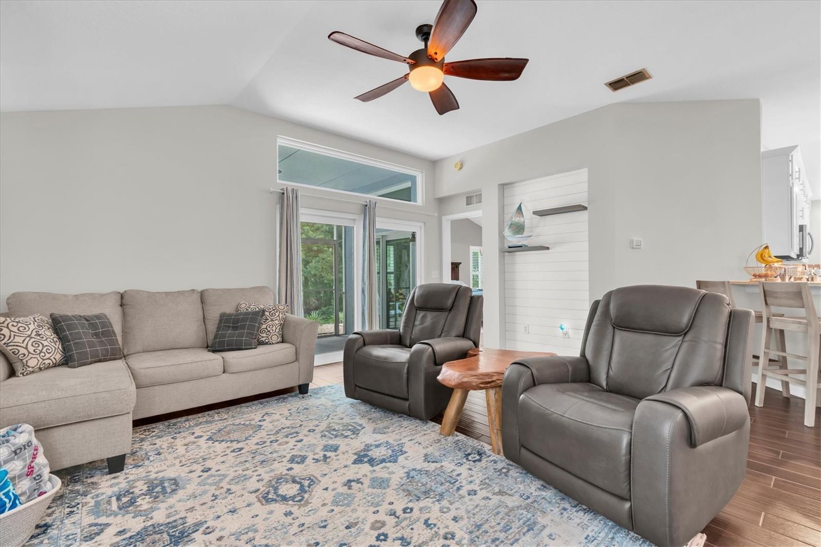 10232 WOODFORD Brg St TAMPA, FL 33626