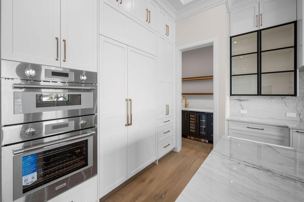 3621 SAN REMO Ter SARASOTA, FL 34239