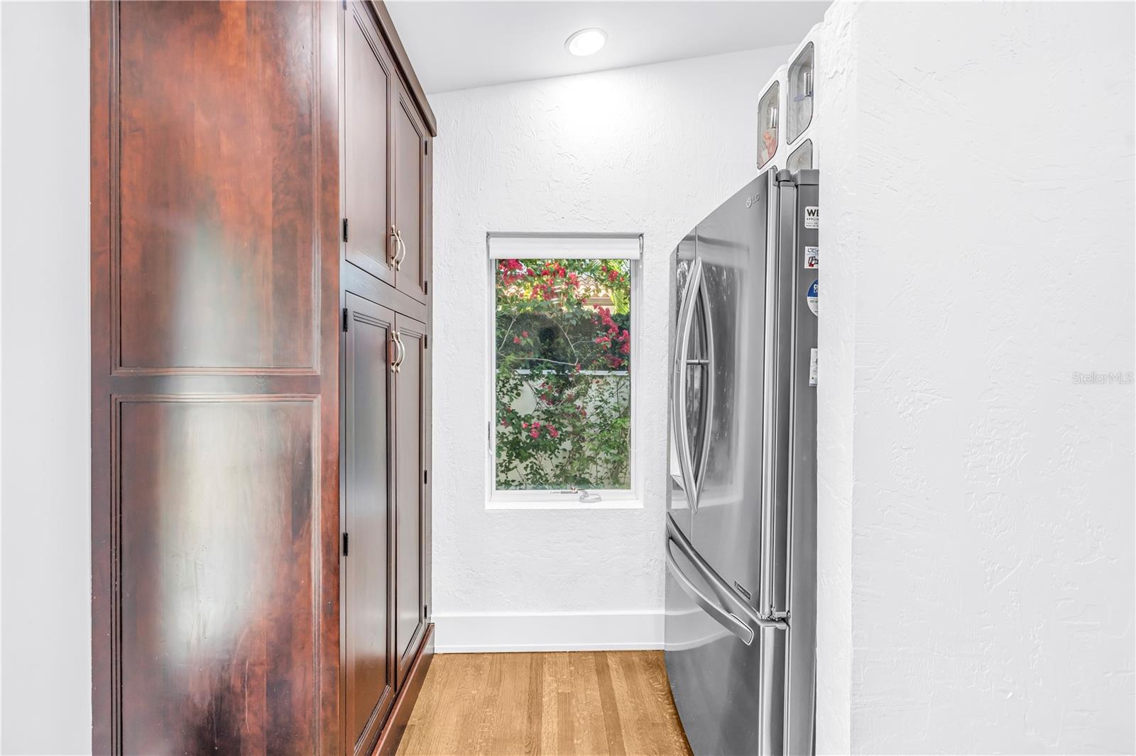 209 BANDERA Way ST PETERSBURG, FL 33704