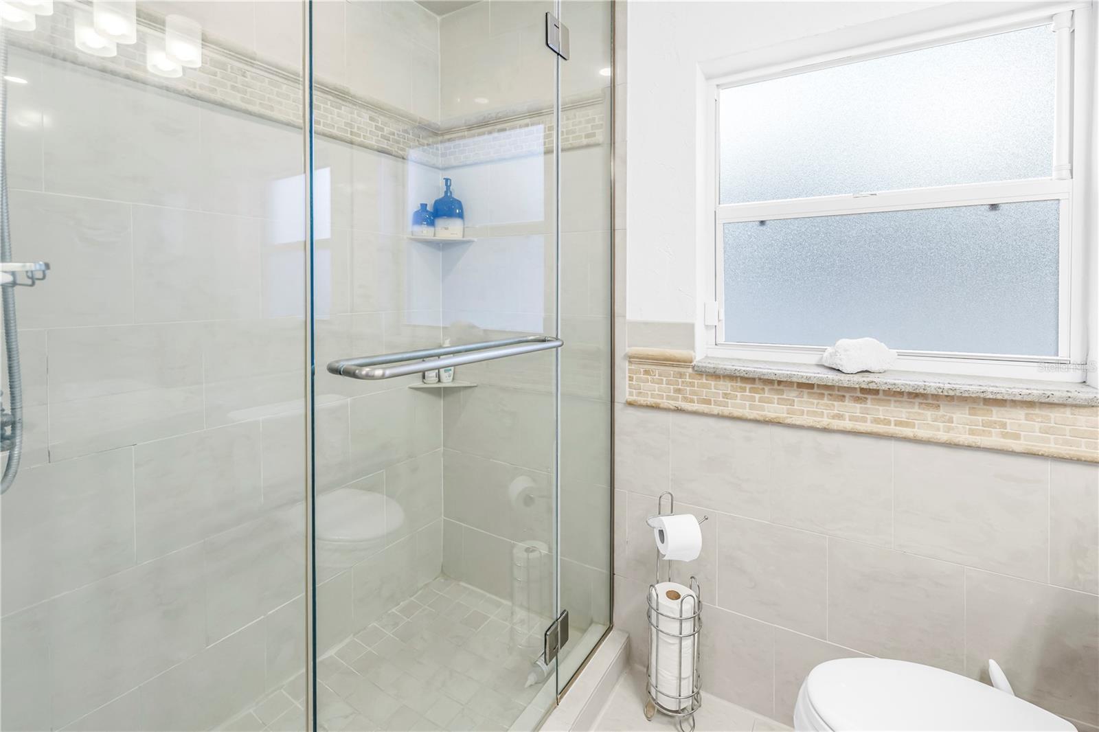 209 BANDERA Way ST PETERSBURG, FL 33704