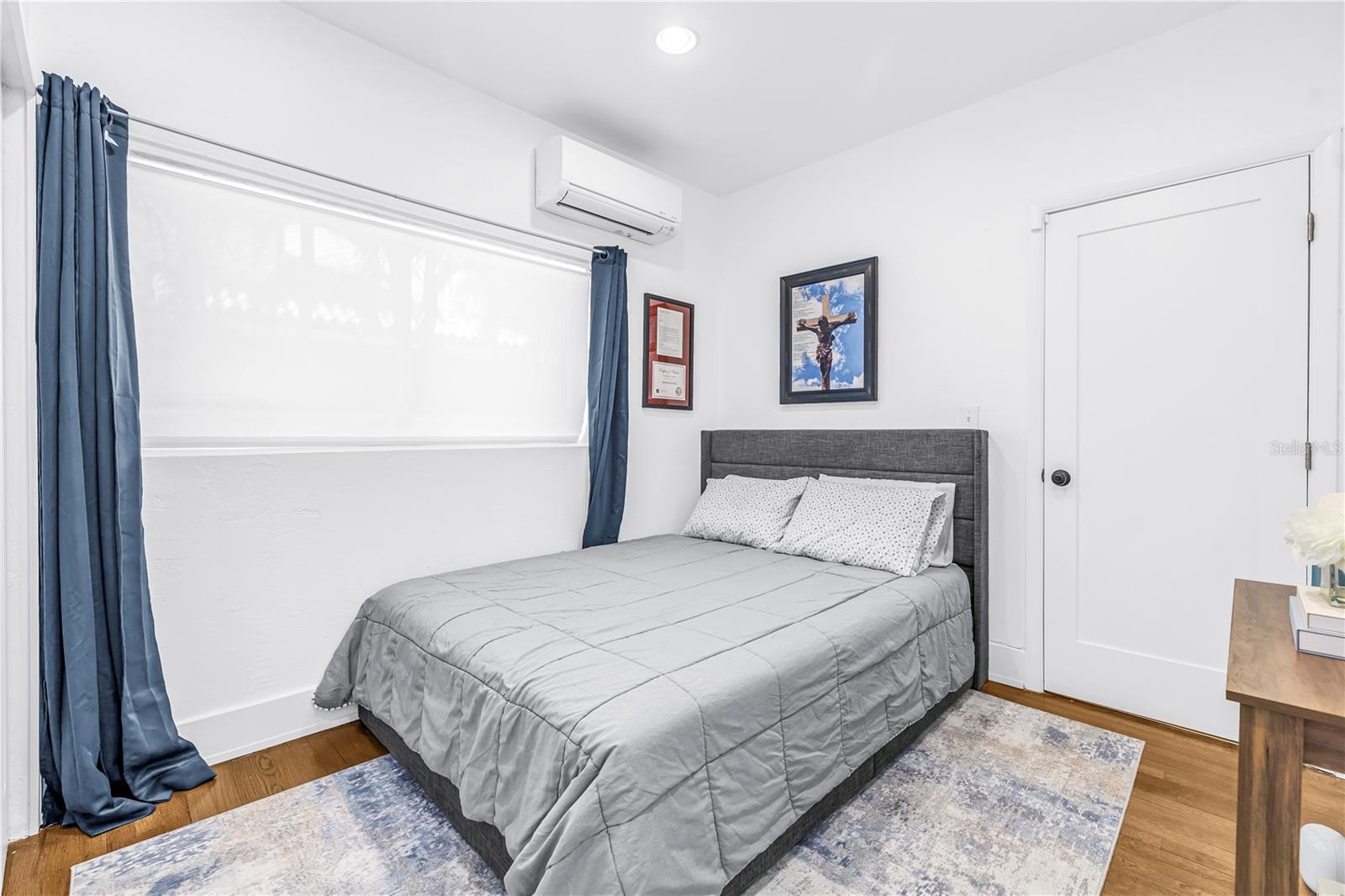 209 BANDERA Way ST PETERSBURG, FL 33704