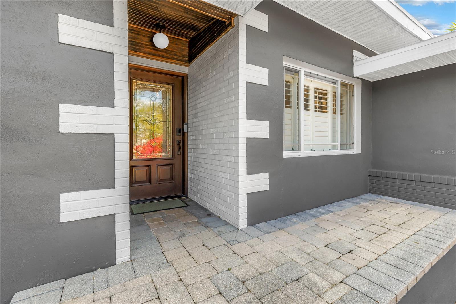 209 BANDERA Way ST PETERSBURG, FL 33704