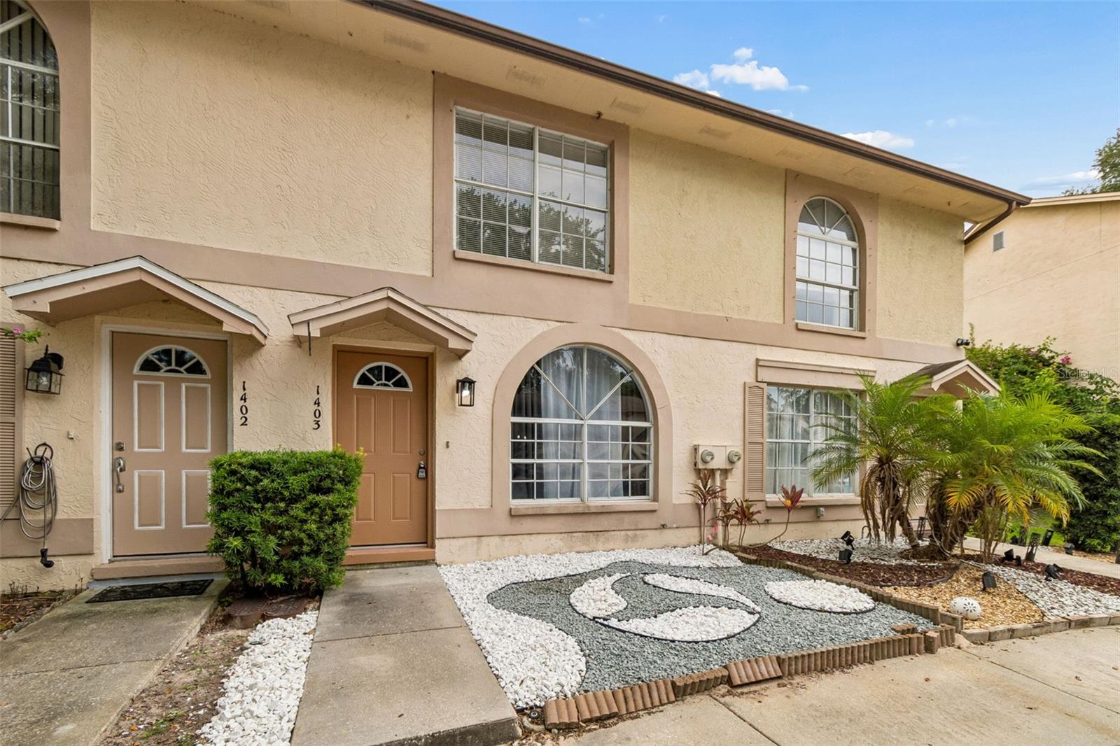 1403 BRIGADOON Dr CLEARWATER, FL 33759