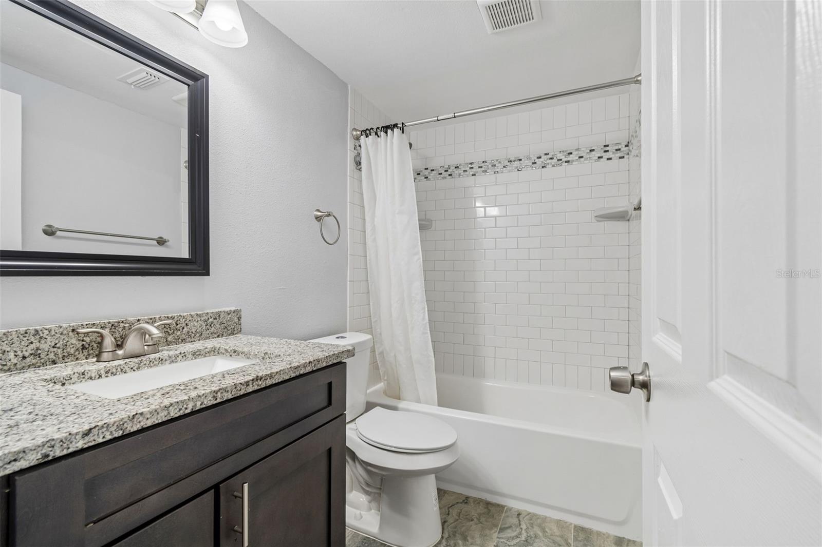1403 BRIGADOON Dr CLEARWATER, FL 33759