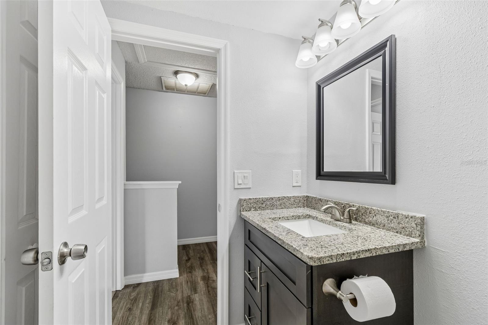 1403 BRIGADOON Dr CLEARWATER, FL 33759