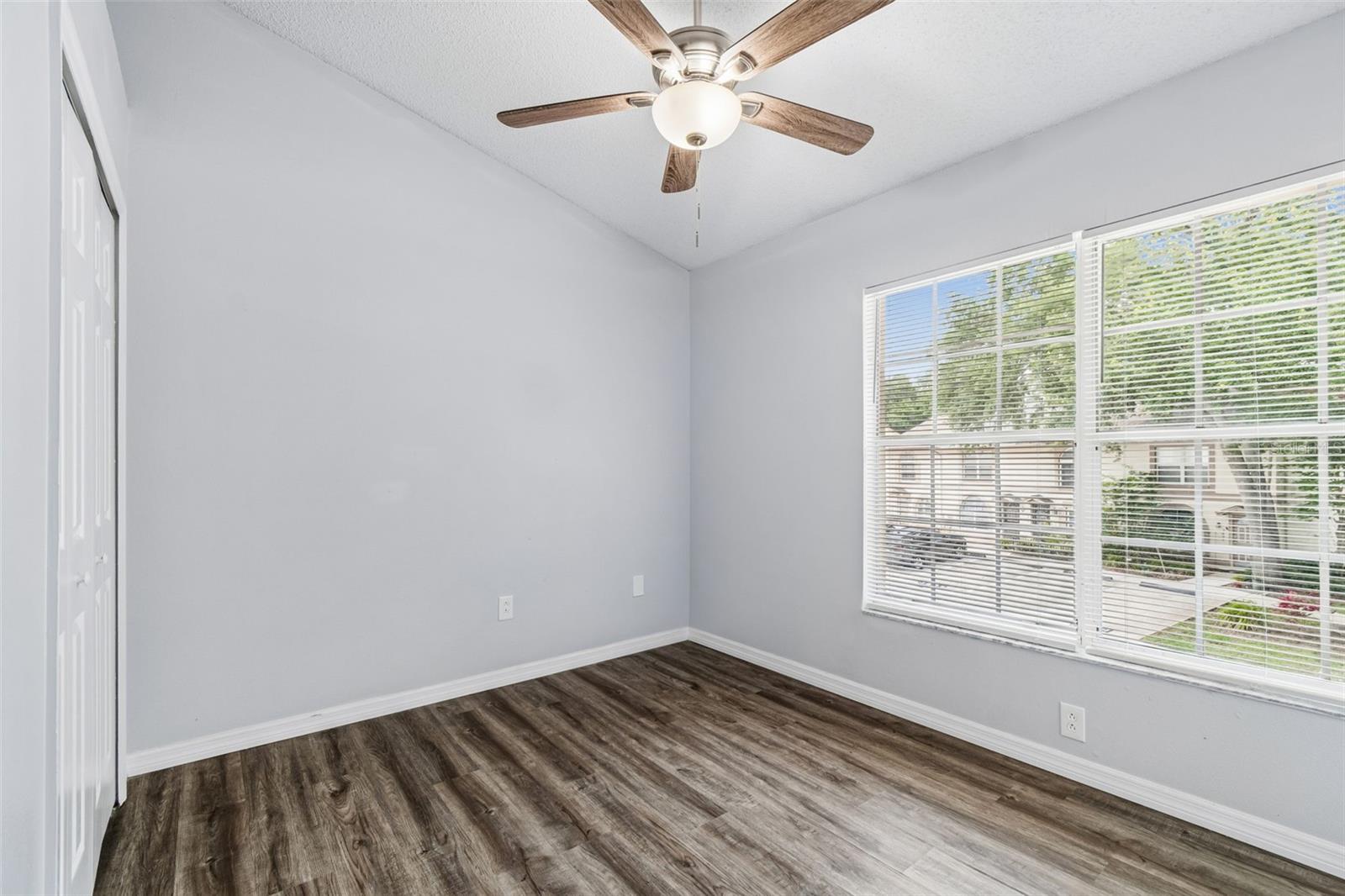 1403 BRIGADOON Dr CLEARWATER, FL 33759