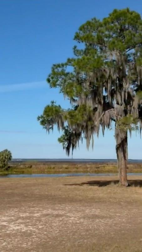 923 GAILLARDIA Dr INDIAN LAKE ESTATES, FL 33855