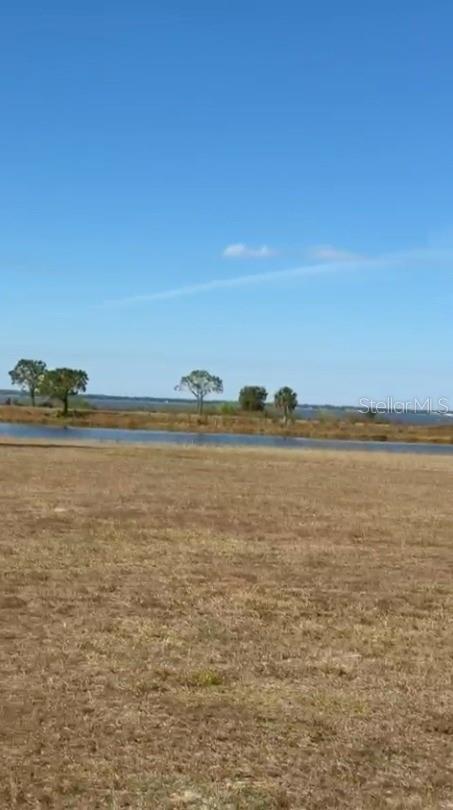 923 GAILLARDIA Dr INDIAN LAKE ESTATES, FL 33855