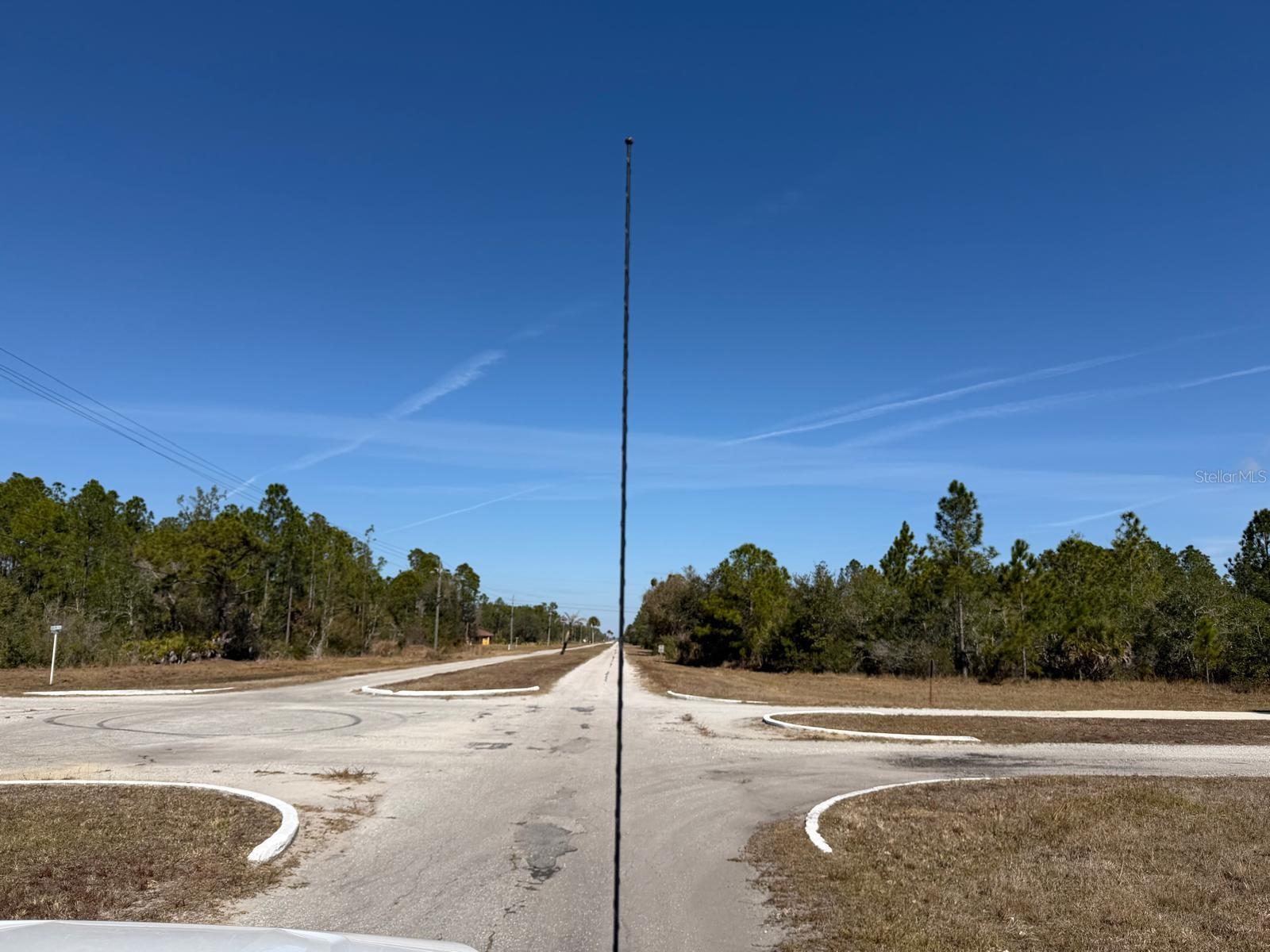 923 GAILLARDIA Dr INDIAN LAKE ESTATES, FL 33855