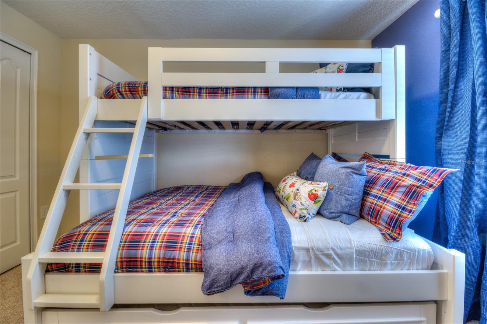 4895 CLOCK TOWER Dr KISSIMMEE, FL 34746