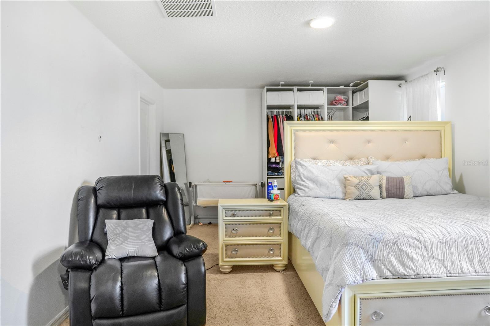 1957 RED Cyn Dr KISSIMMEE, FL 34744