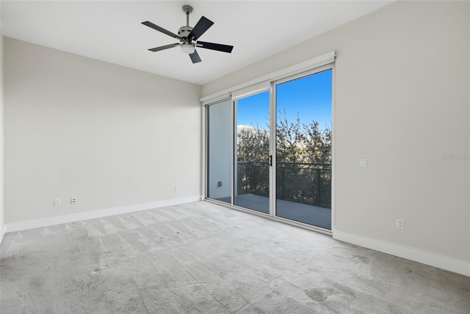 475 2ND St #302 ST PETERSBURG, FL 33701