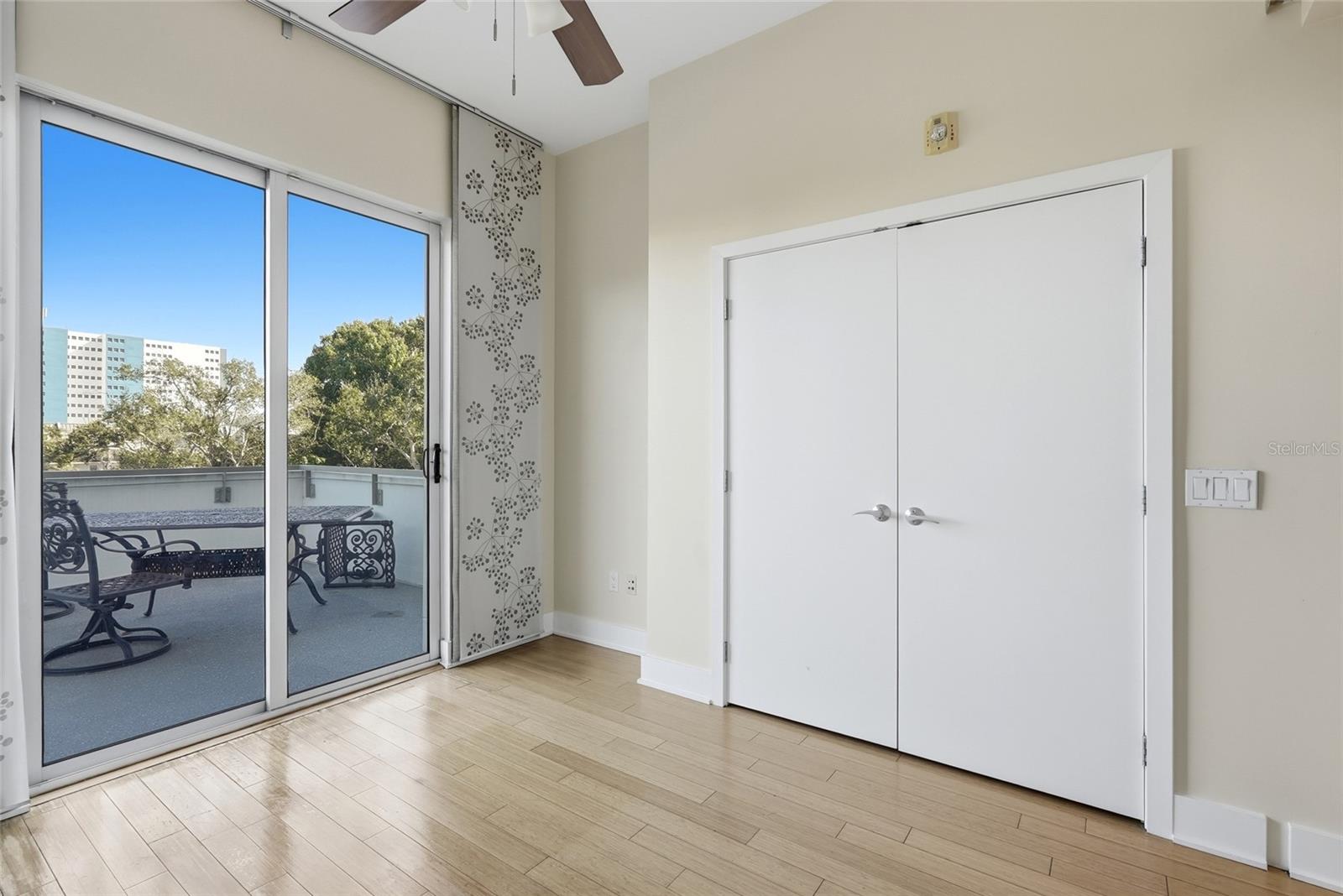 475 2ND St #302 ST PETERSBURG, FL 33701