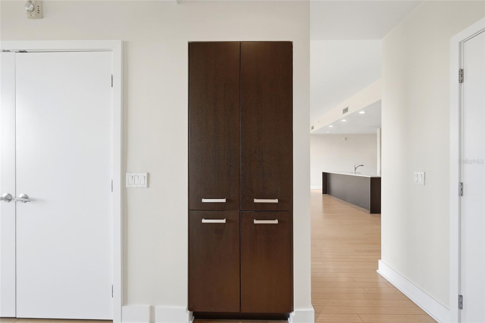 475 2ND St #302 ST PETERSBURG, FL 33701