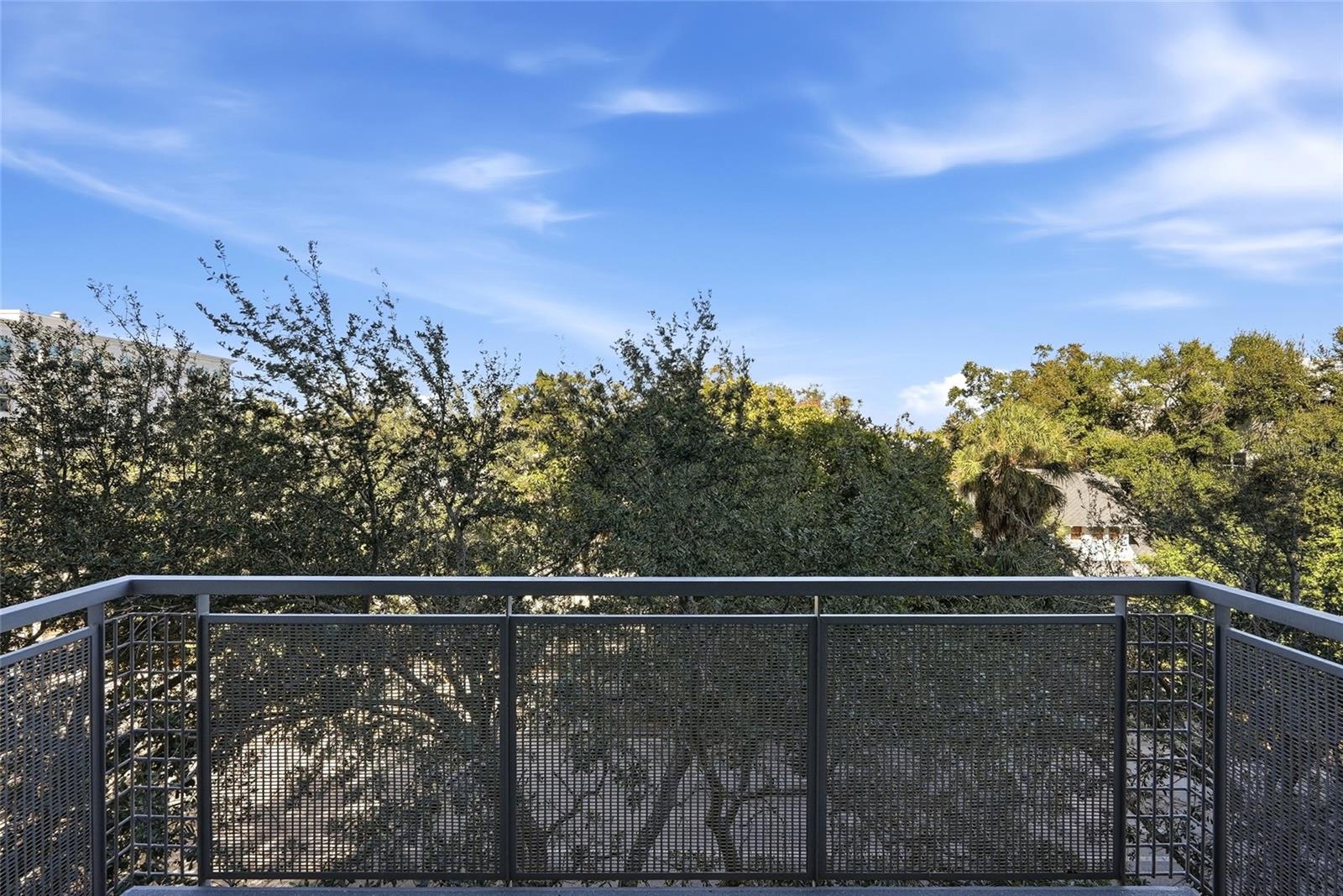 475 2ND St #302 ST PETERSBURG, FL 33701