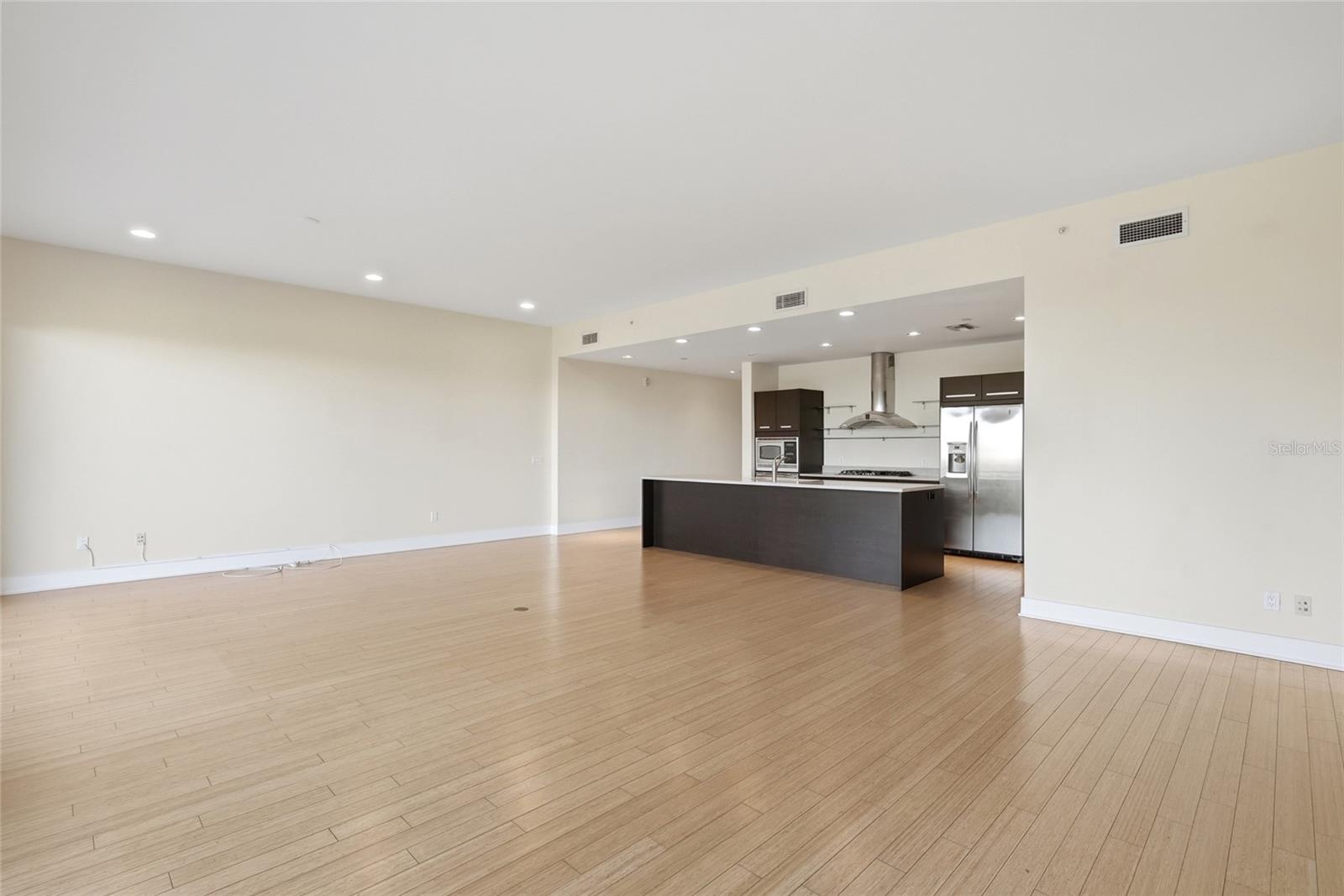 475 2ND St #302 ST PETERSBURG, FL 33701