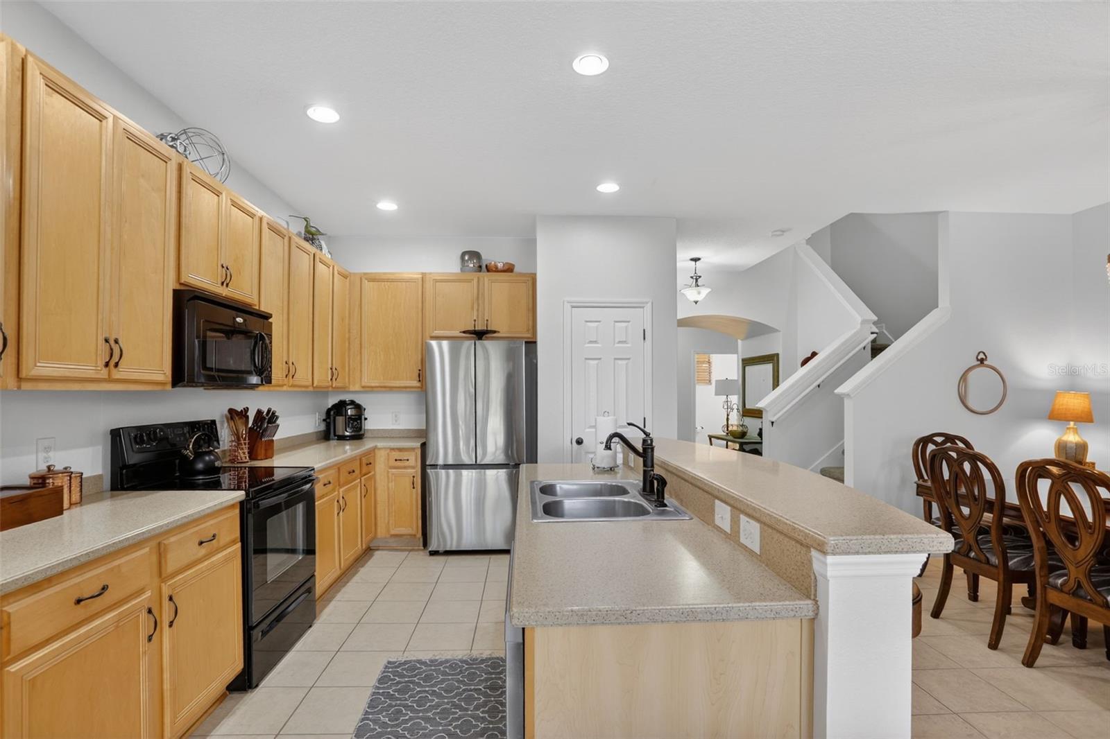 3060 SEAVIEW CASTLE Dr KISSIMMEE, FL 34746