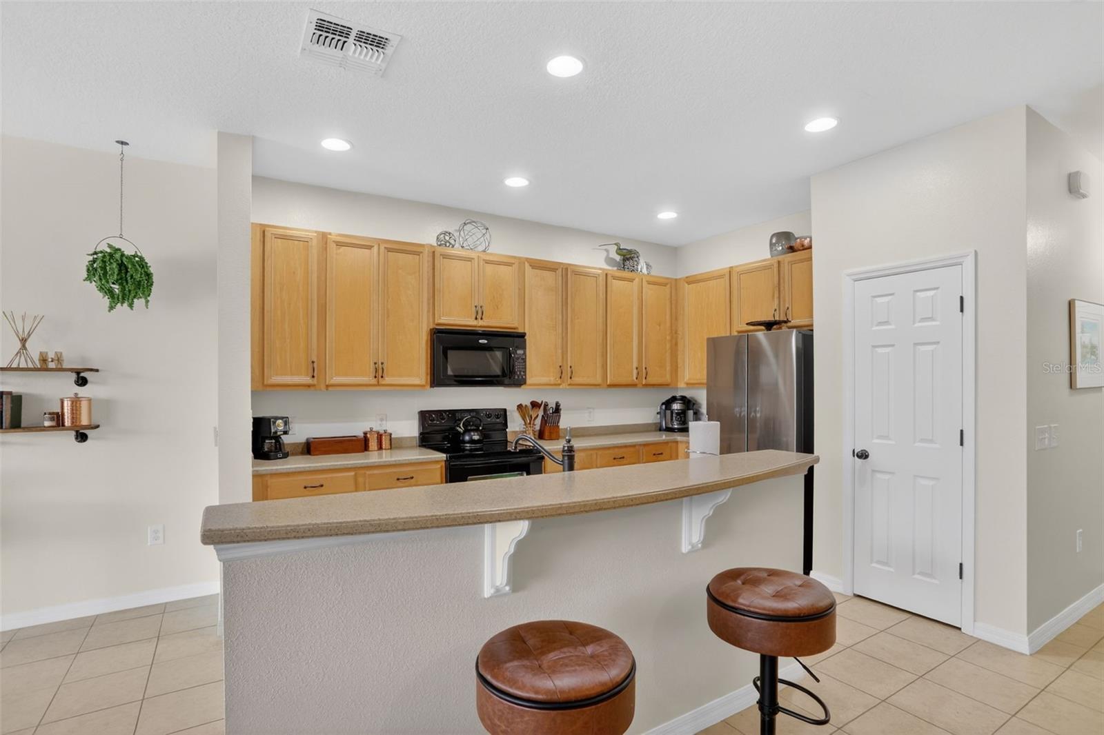 3060 SEAVIEW CASTLE Dr KISSIMMEE, FL 34746