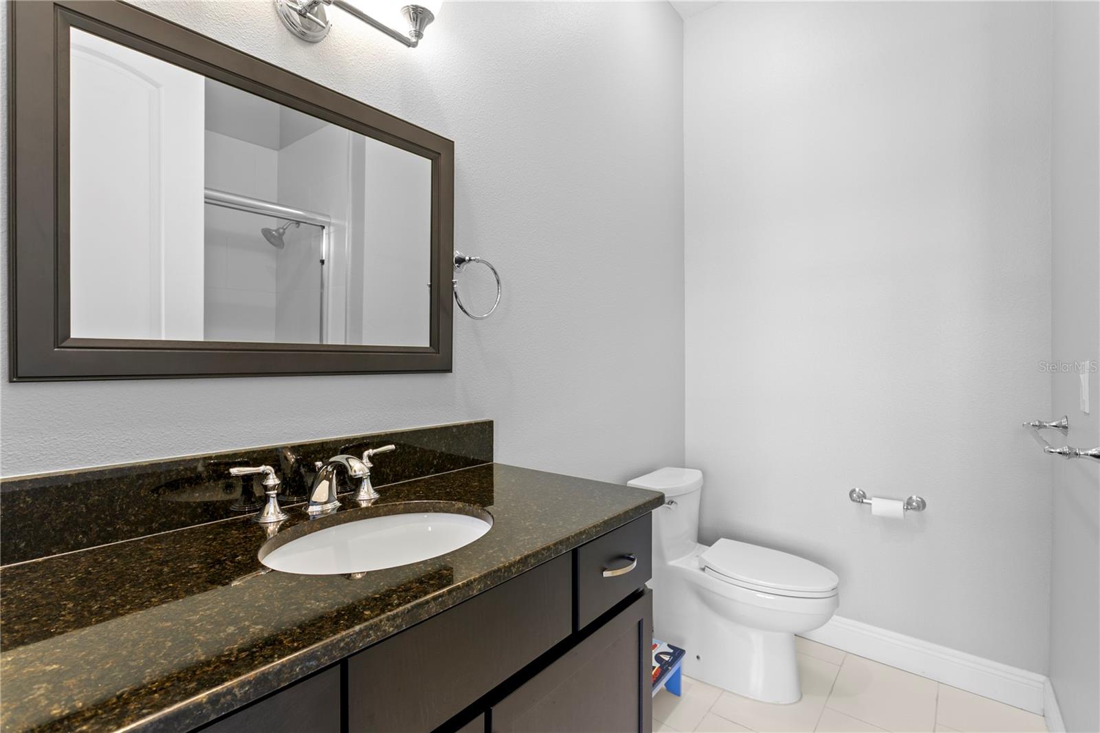 412 REGENT Ln ST PETERSBURG, FL 33701