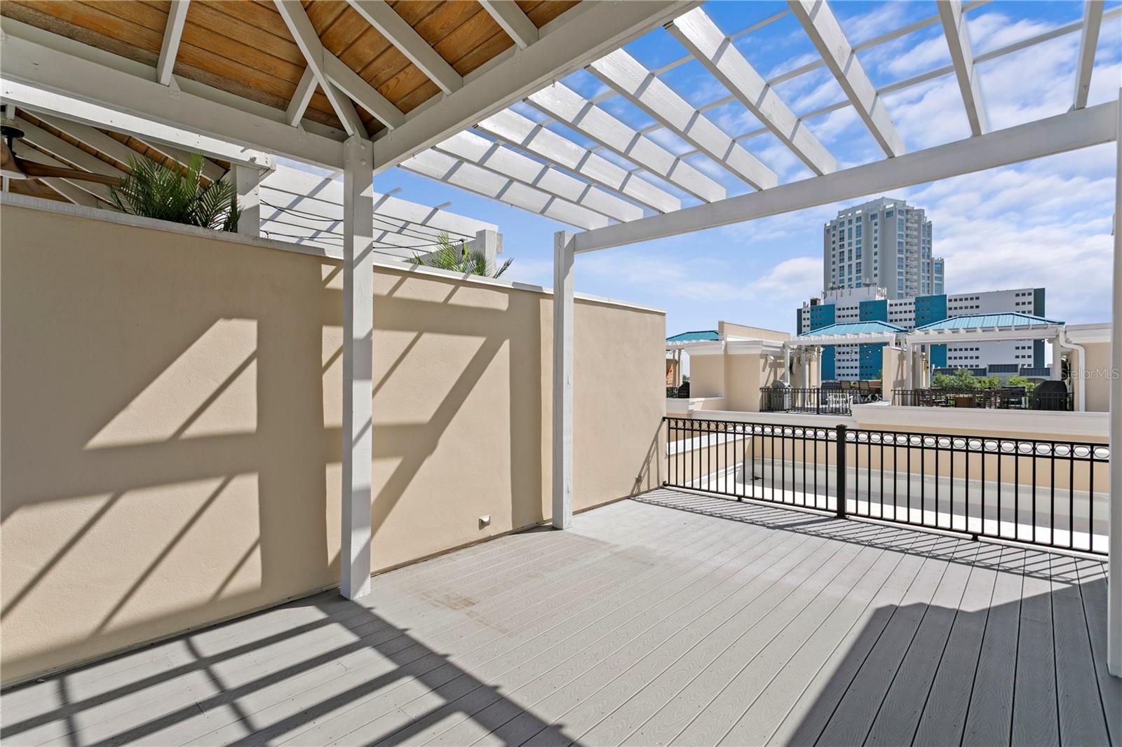 412 REGENT Ln ST PETERSBURG, FL 33701