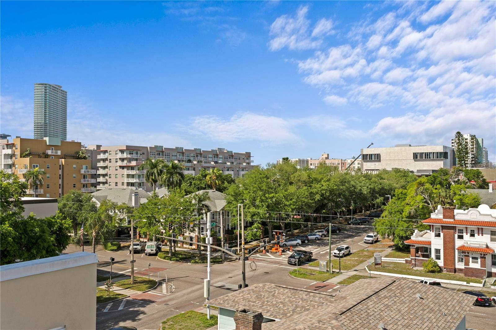 412 REGENT Ln ST PETERSBURG, FL 33701