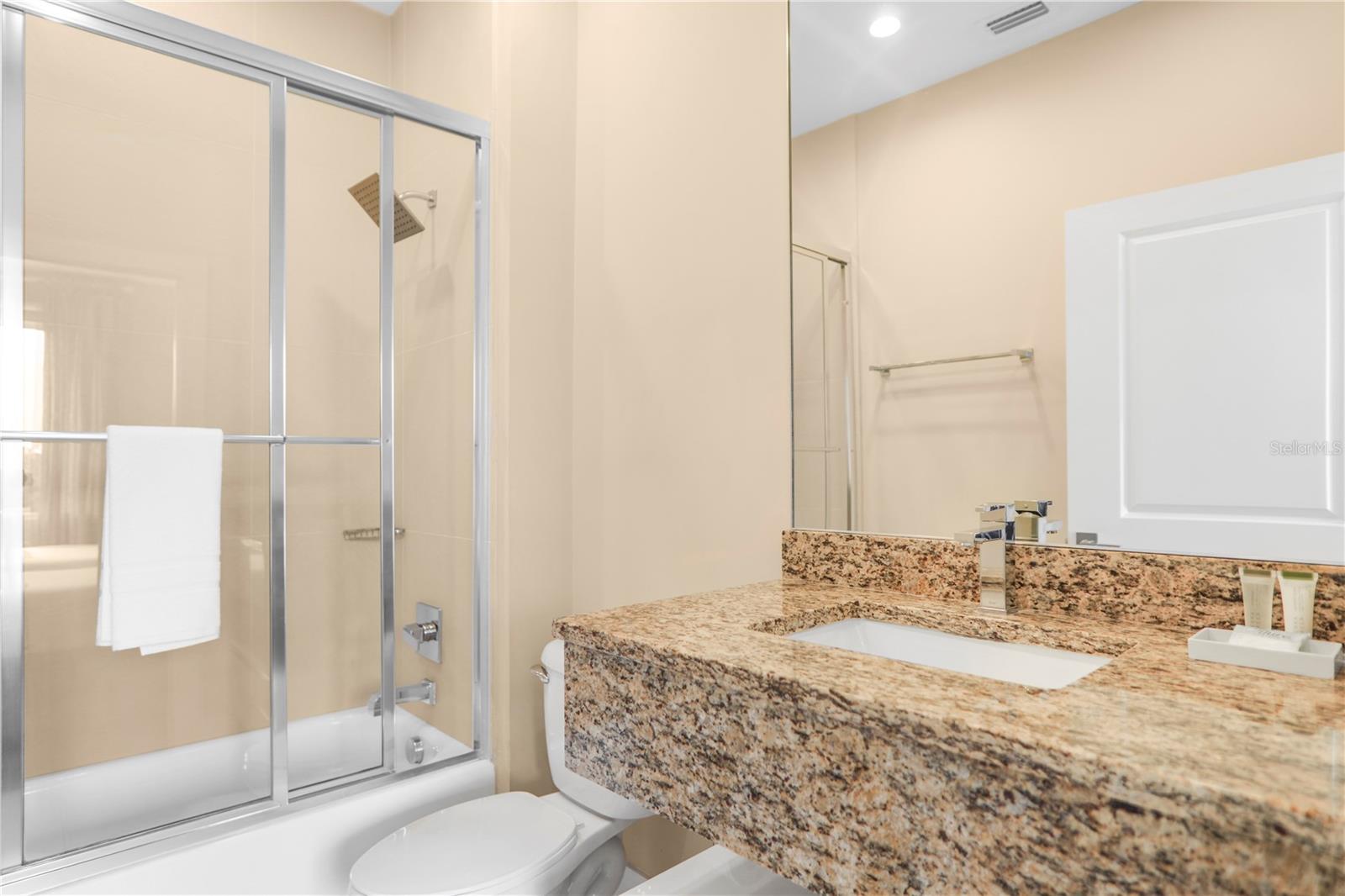 7605 RECIFE Dr KISSIMMEE, FL 34747