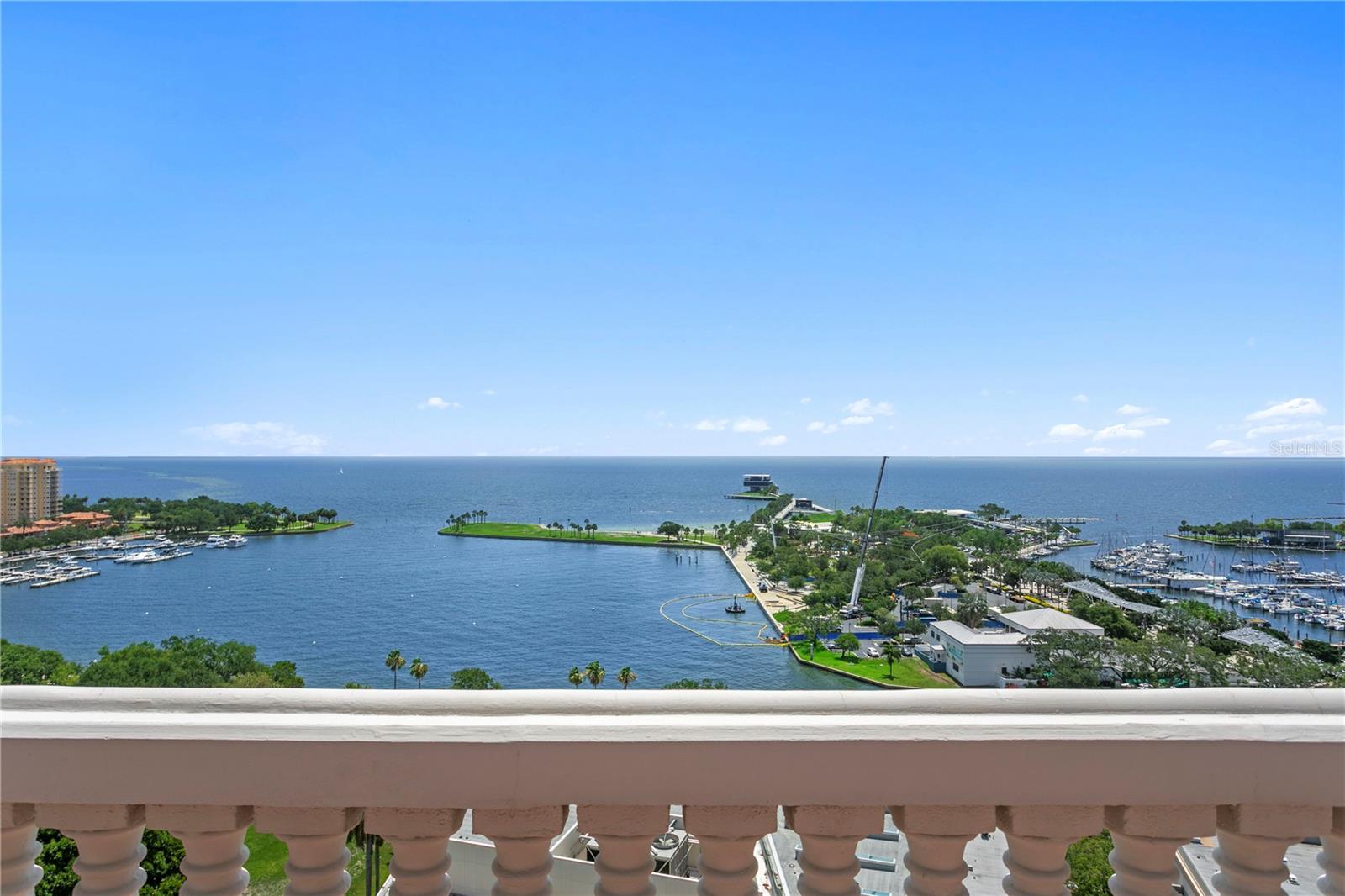 288 Bch Dr #PH-2A ST PETERSBURG, FL 33701