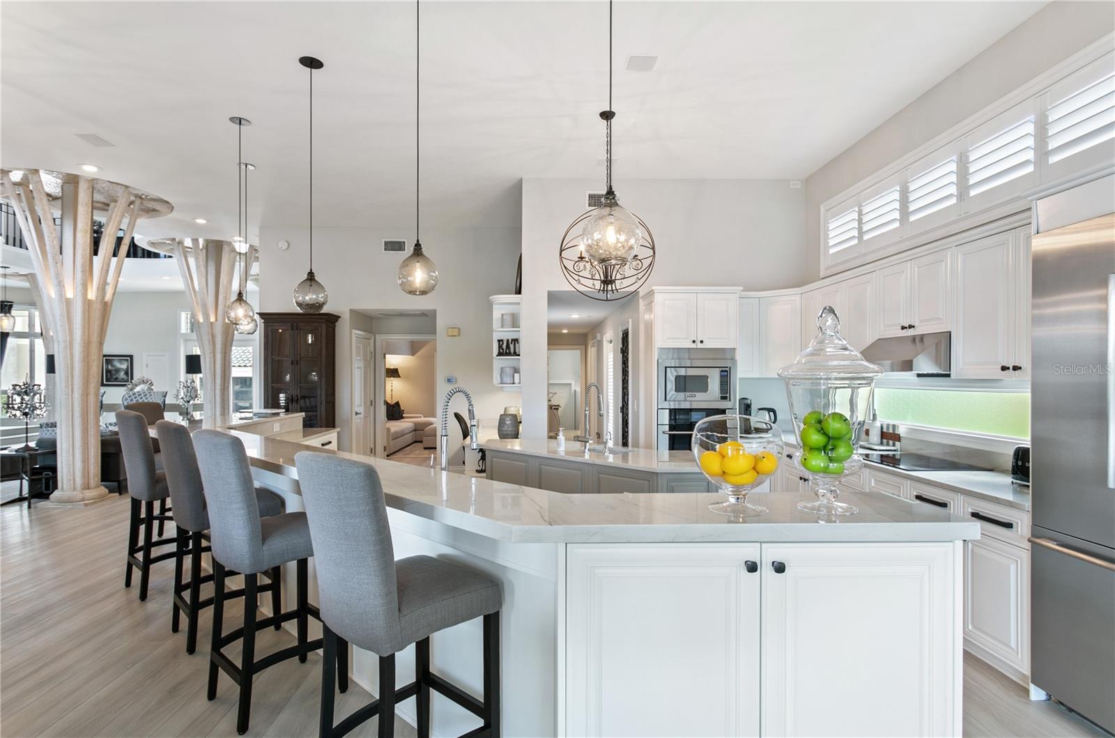 420 COFFEE POT RIVIERA ST PETERSBURG, FL 33704