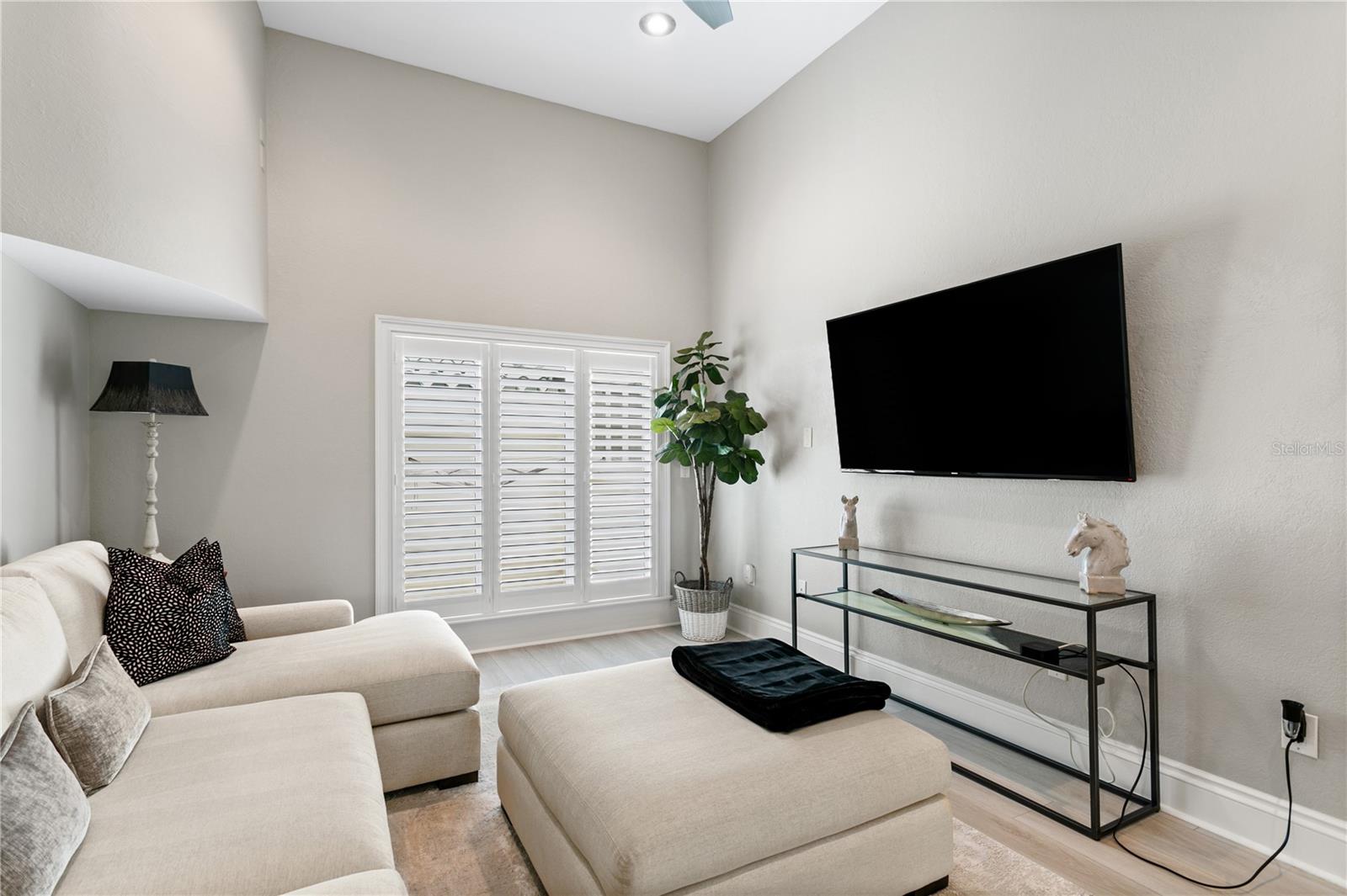 420 COFFEE POT RIVIERA ST PETERSBURG, FL 33704