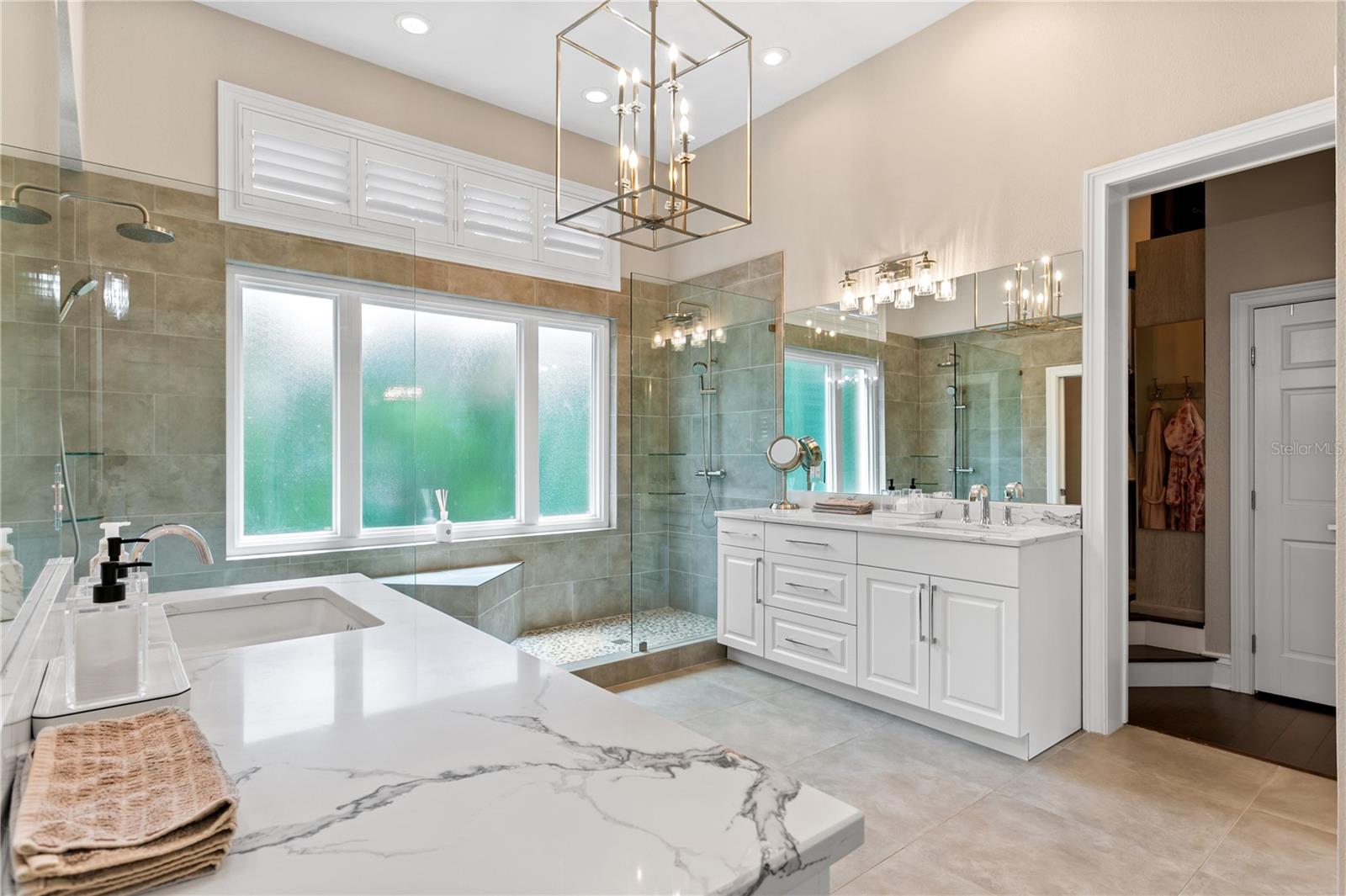 420 COFFEE POT RIVIERA ST PETERSBURG, FL 33704