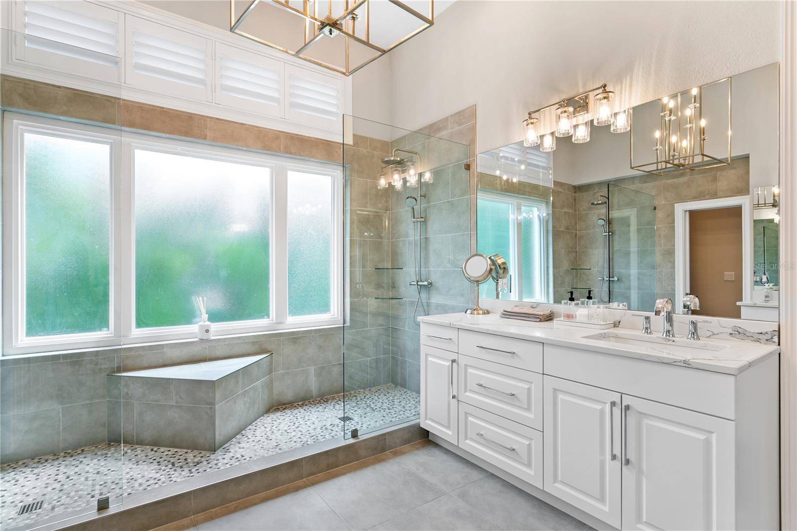 420 COFFEE POT RIVIERA ST PETERSBURG, FL 33704