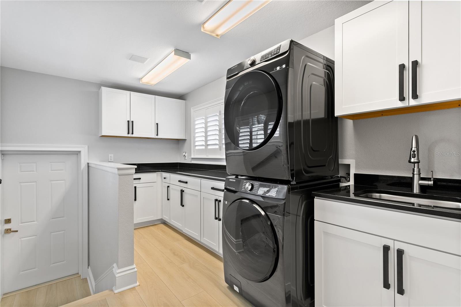 420 COFFEE POT RIVIERA ST PETERSBURG, FL 33704