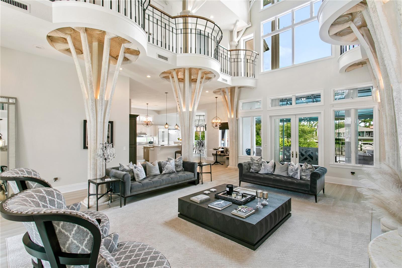 420 COFFEE POT RIVIERA ST PETERSBURG, FL 33704