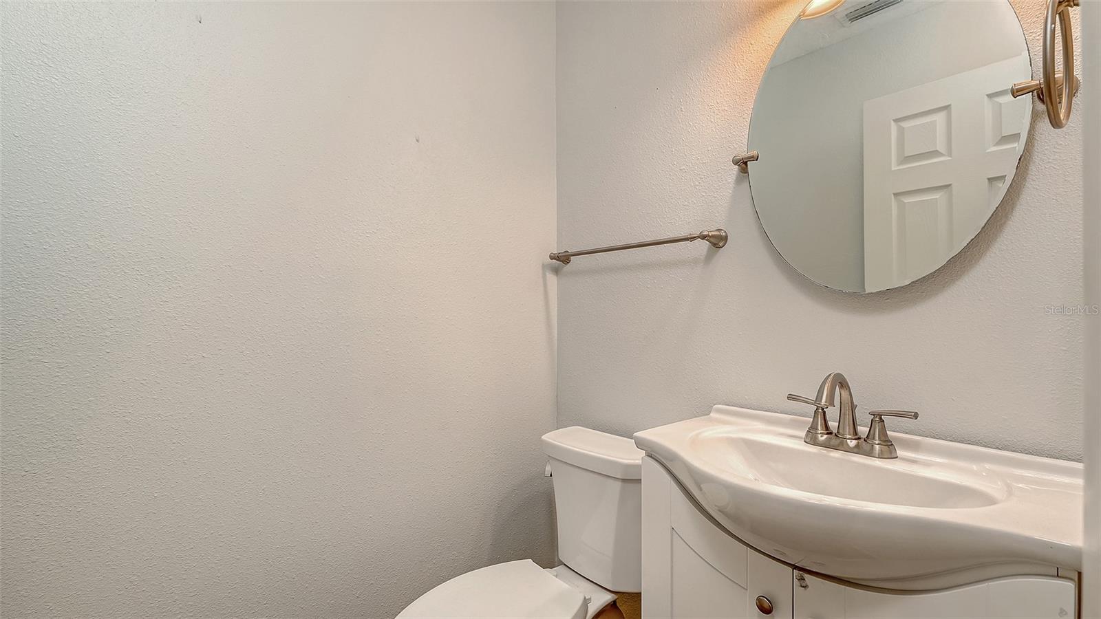 4920 DELMONTE Ave SARASOTA, FL 34235