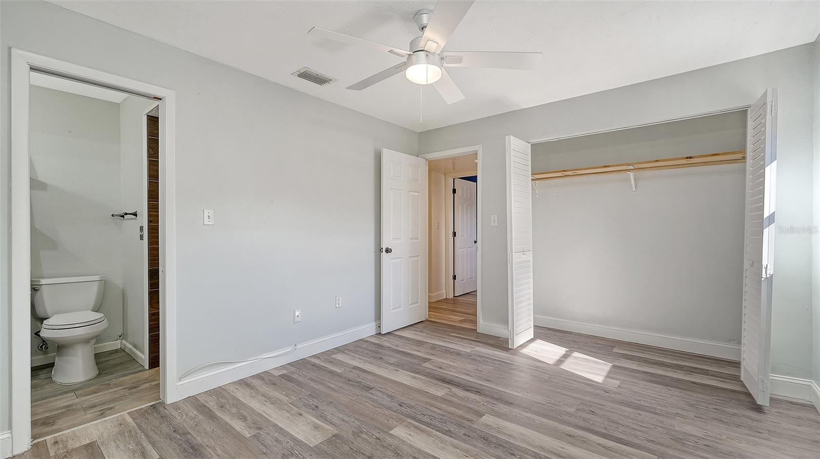 4920 DELMONTE Ave SARASOTA, FL 34235