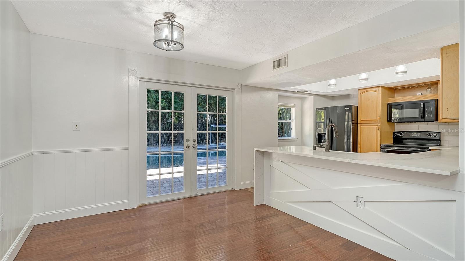 4920 DELMONTE Ave SARASOTA, FL 34235